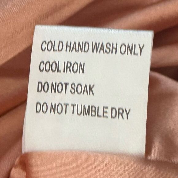 LF SEEK The Label Pink Faux Suede Wrap Skirt, NWT, Size Medium - Picture 8 of 8